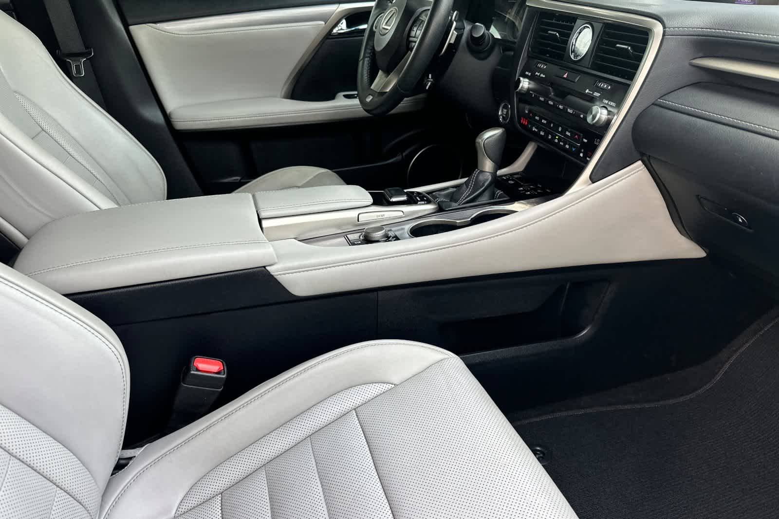 Thumbnail: 2018 Lexus RX - 16
