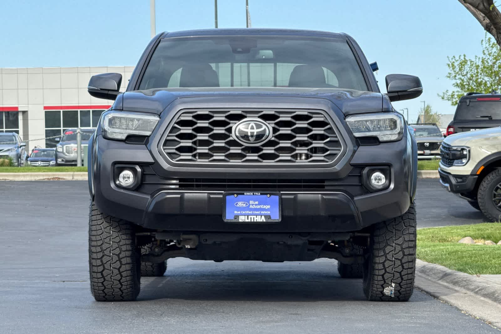 Thumbnail: 2023 Toyota Tacoma - 10