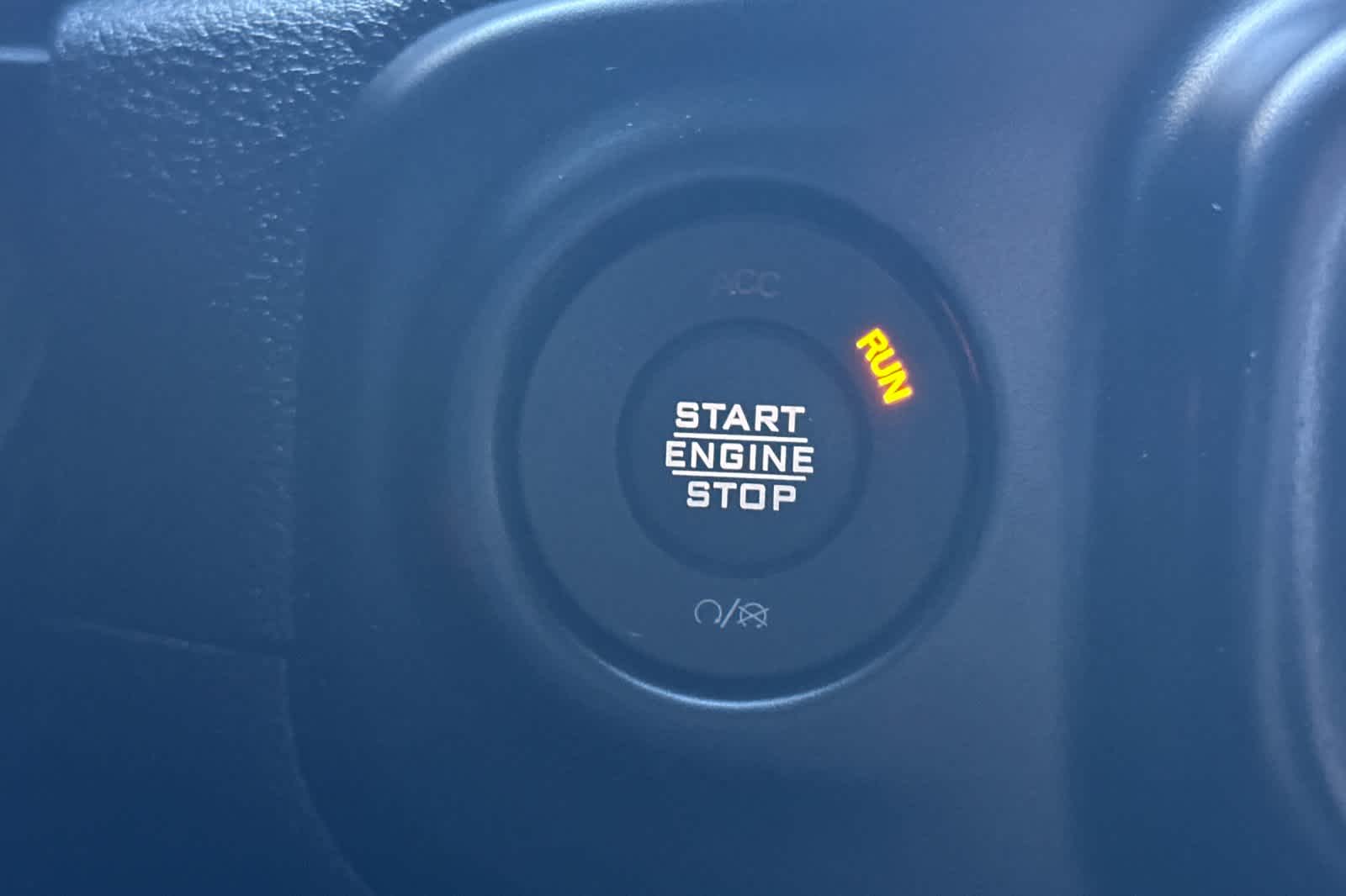 Thumbnail: 2023 Jeep Gladiator - 22