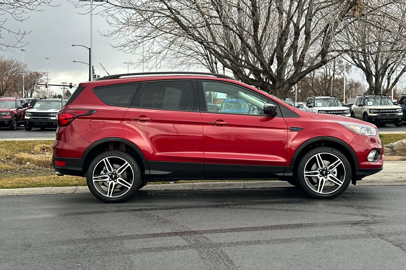 Thumbnail: 2019 Ford Escape - 8
