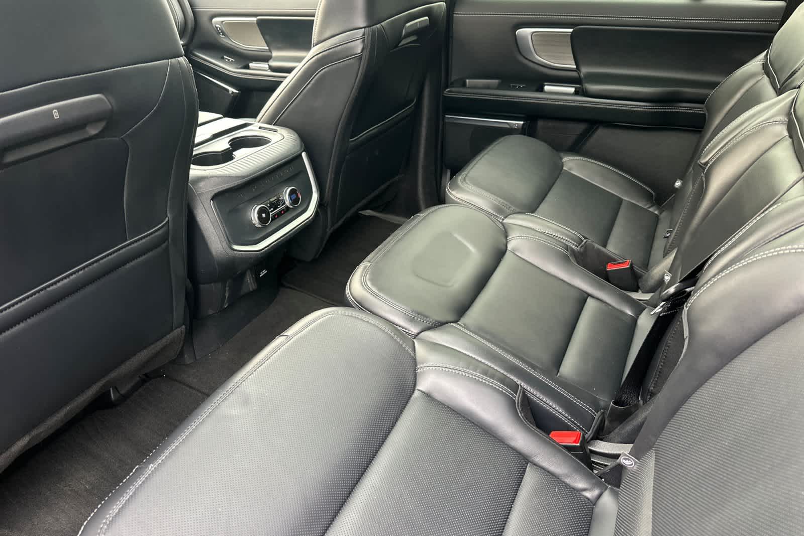 Thumbnail: 2025 Ford Expedition MAX - 4