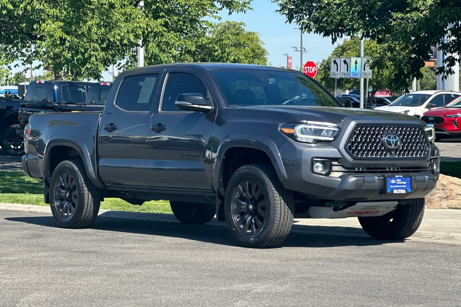 Thumbnail: 2022 Toyota Tacoma - 9
