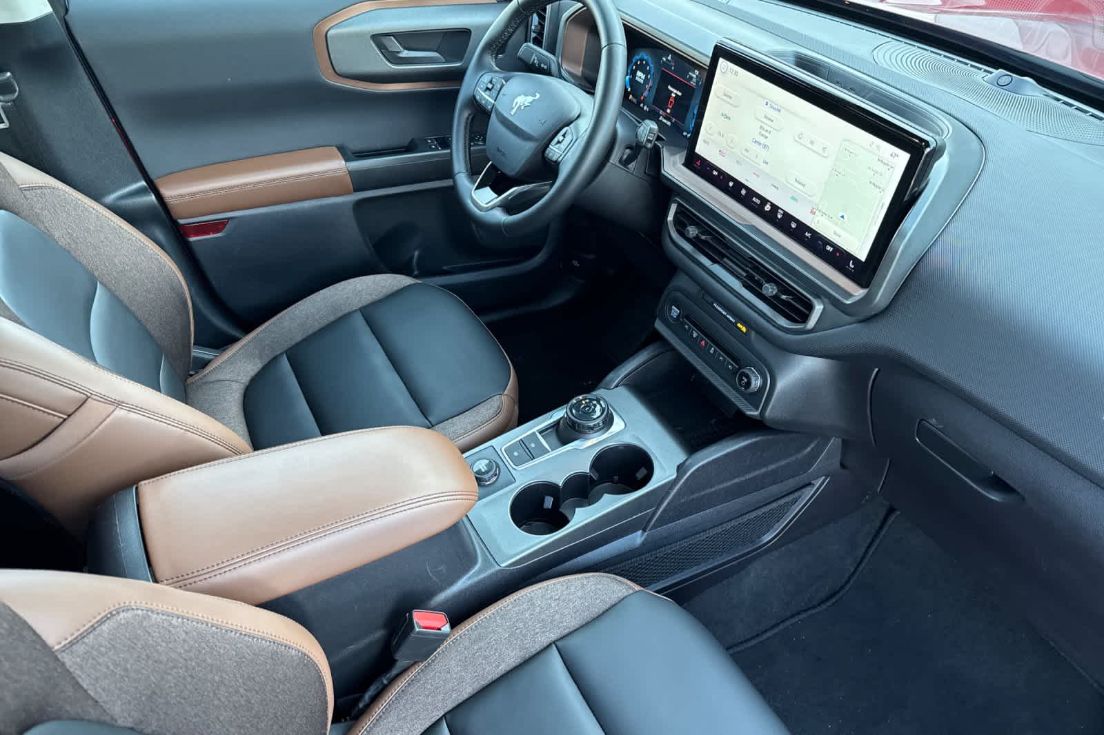 Thumbnail: 2025 Ford Bronco Sport - 16