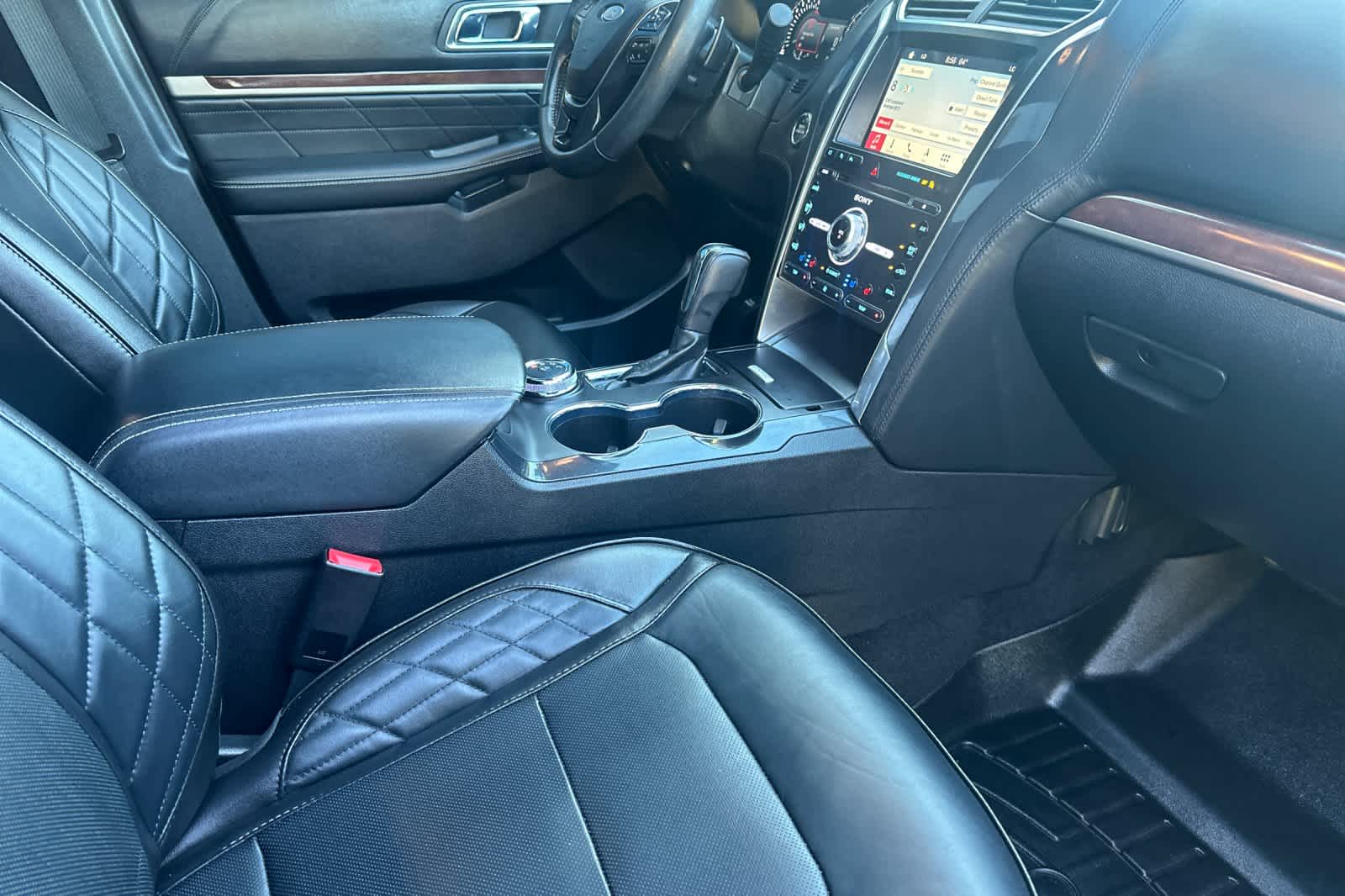 Thumbnail: 2018 Ford Explorer - 16