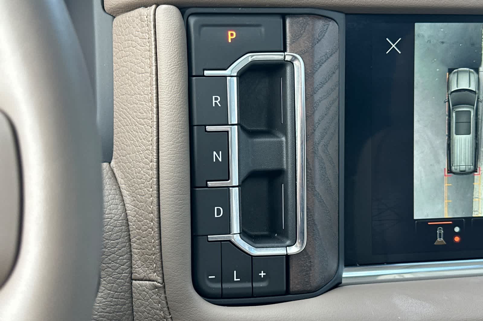Thumbnail: 2024 GMC Yukon XL - 23