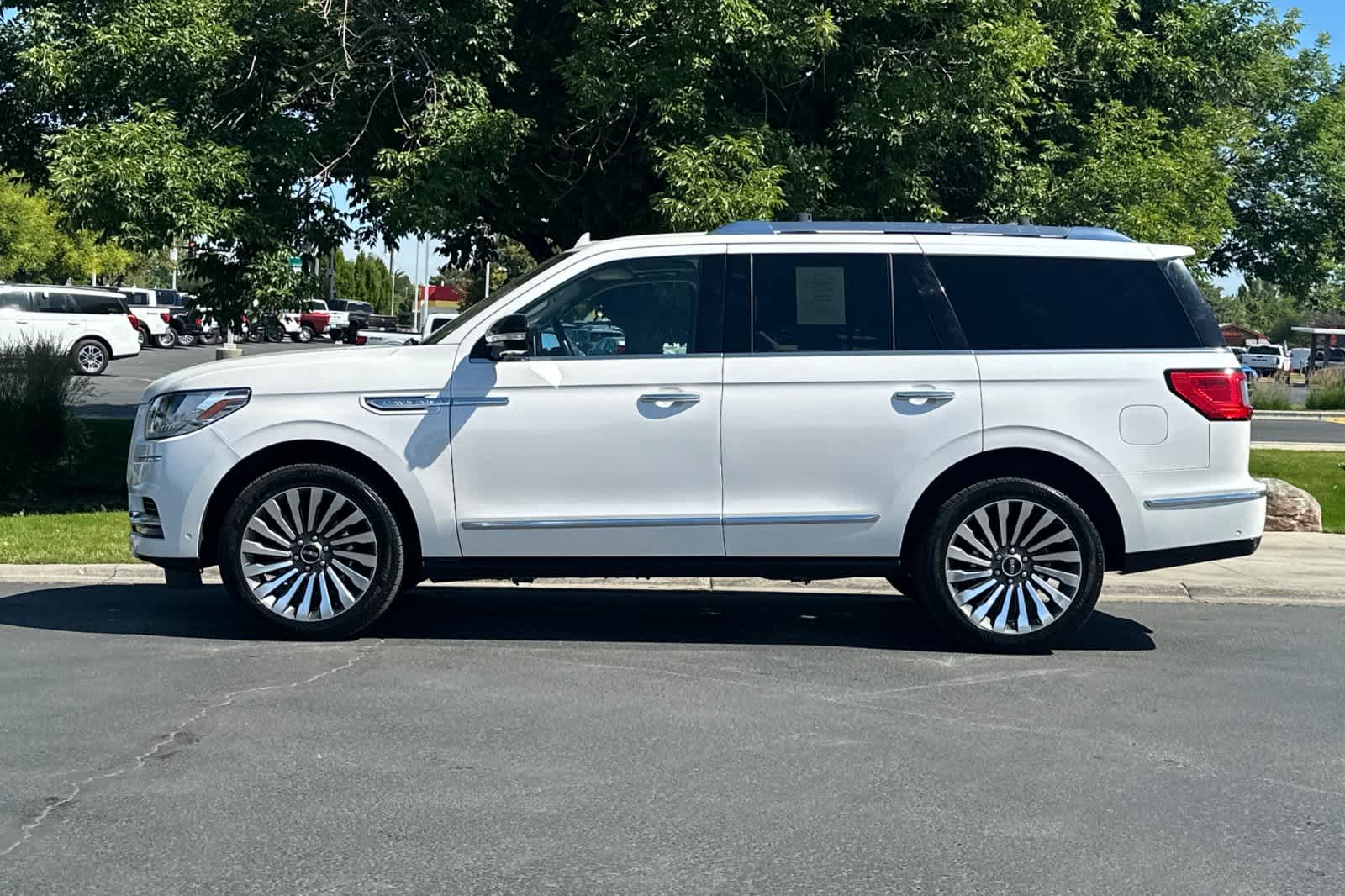 Thumbnail: 2019 Lincoln Navigator - 5