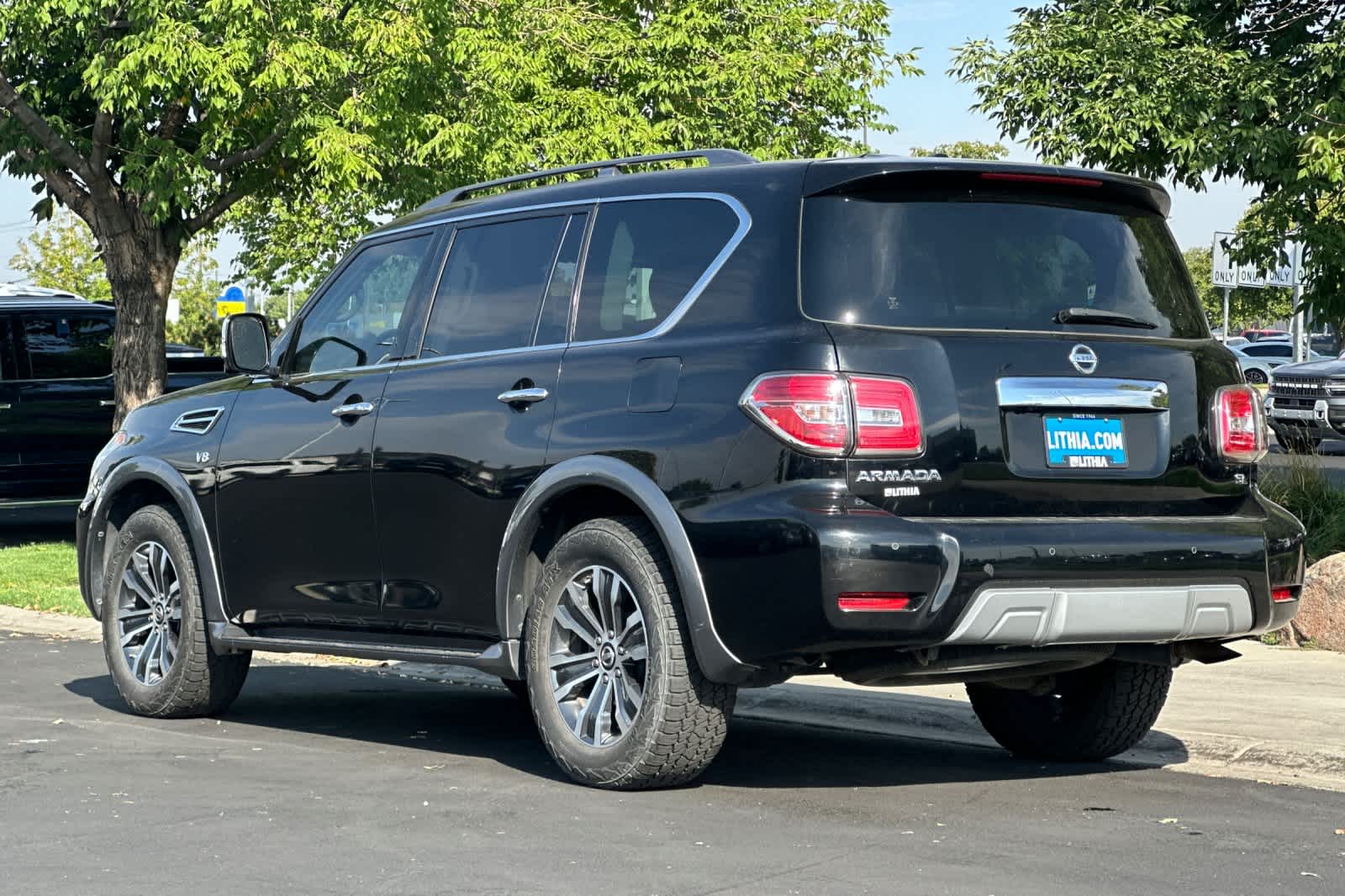 Thumbnail: 2018 Nissan Armada - 6