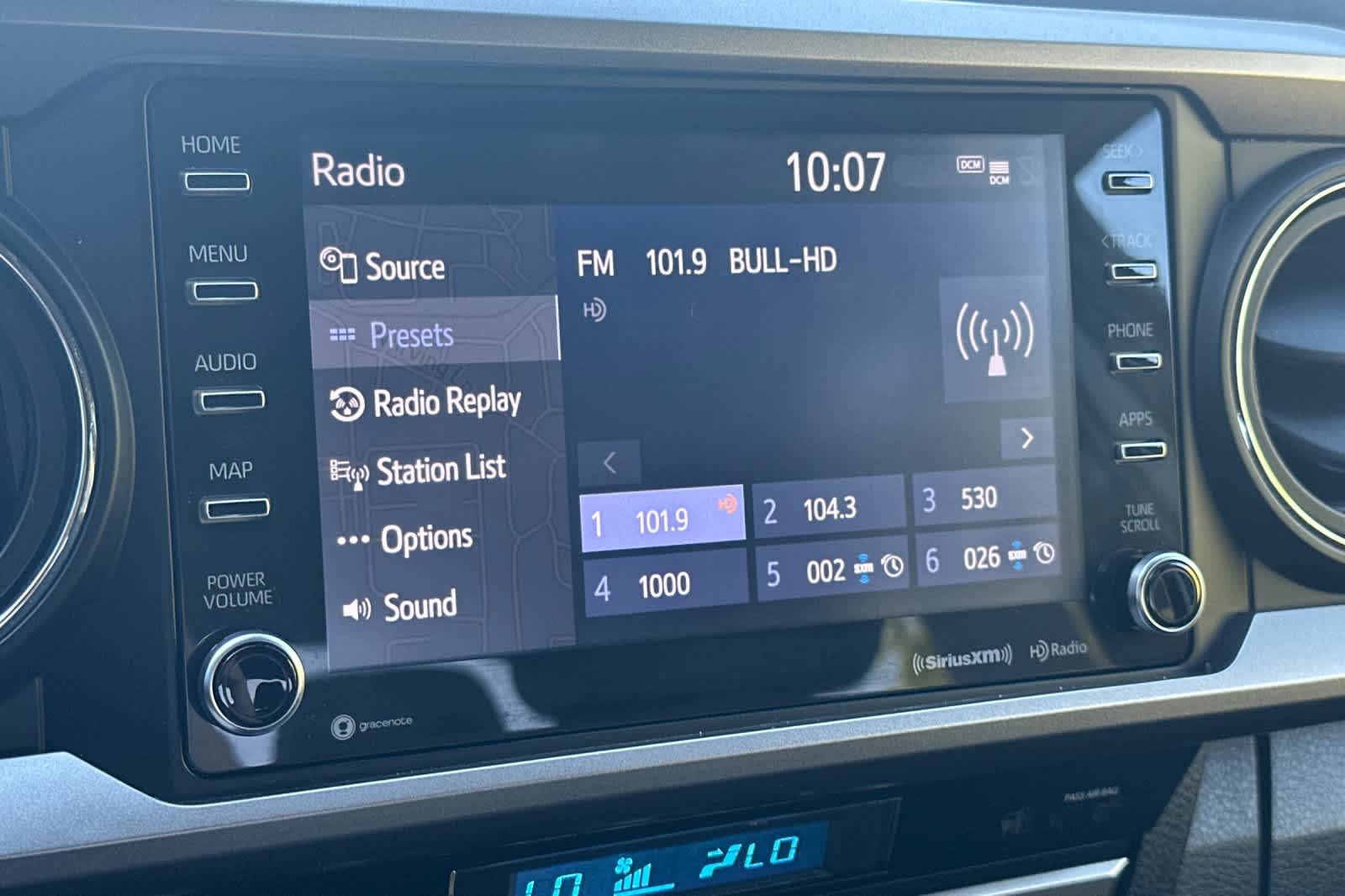 Thumbnail: 2023 Toyota Tacoma - 17