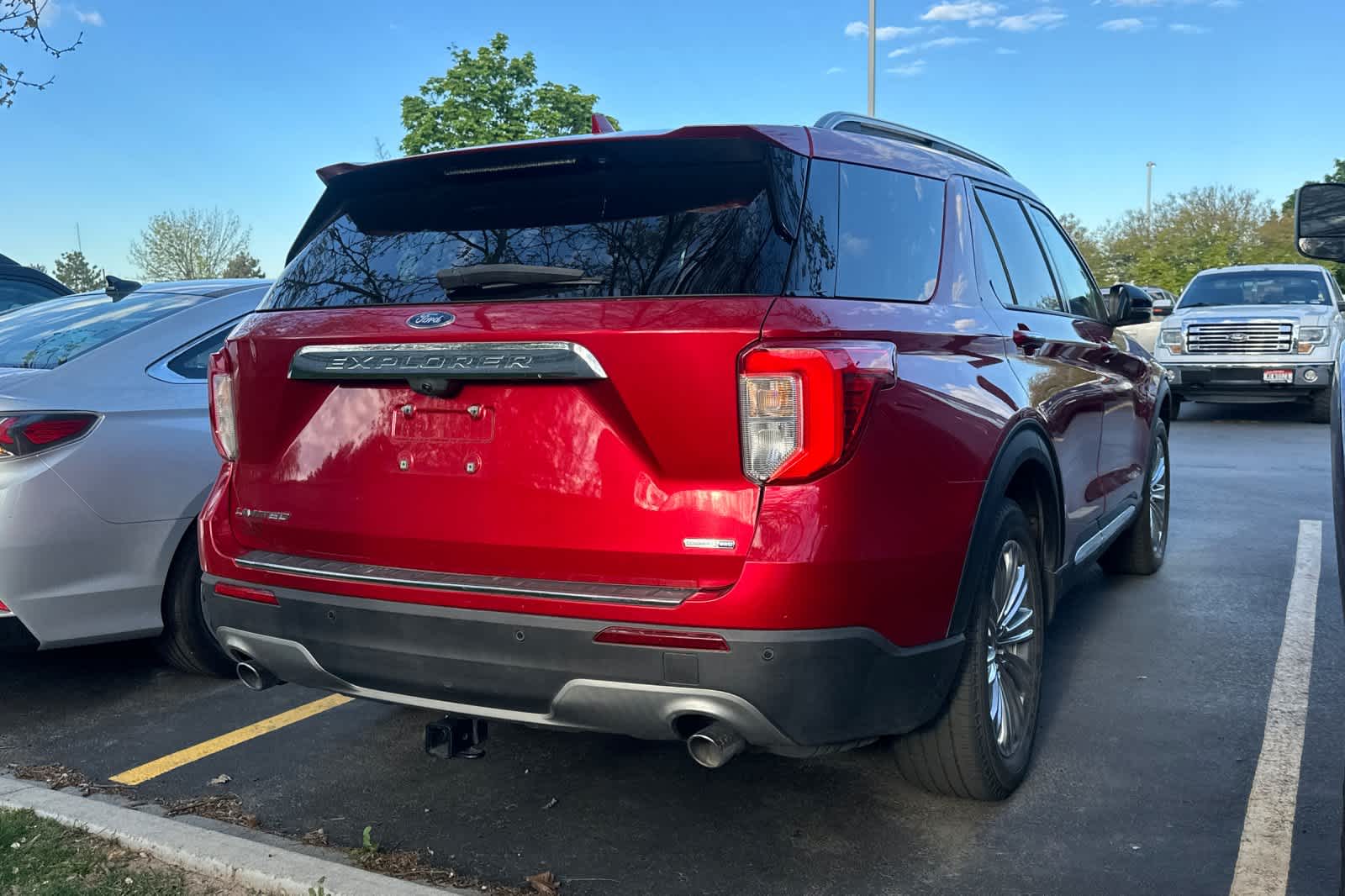 Thumbnail: 2020 Ford Explorer - 4