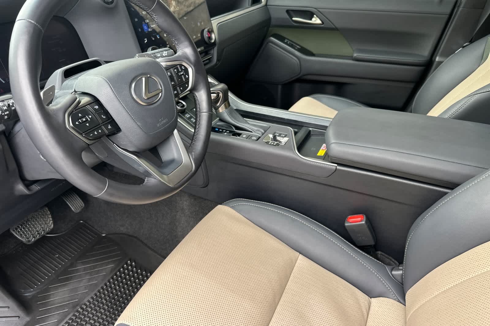 Thumbnail: 2024 Lexus ES - 10