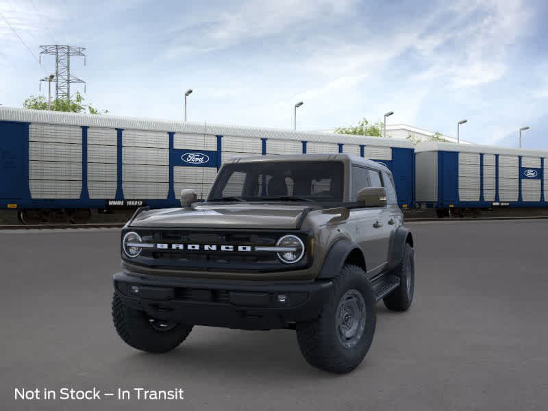 2025 Ford Bronco Outer Banks photo 2