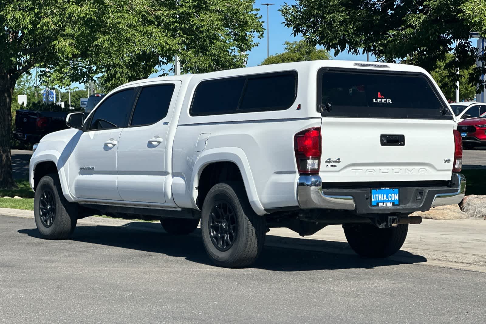 Thumbnail: 2022 Toyota Tacoma - 6