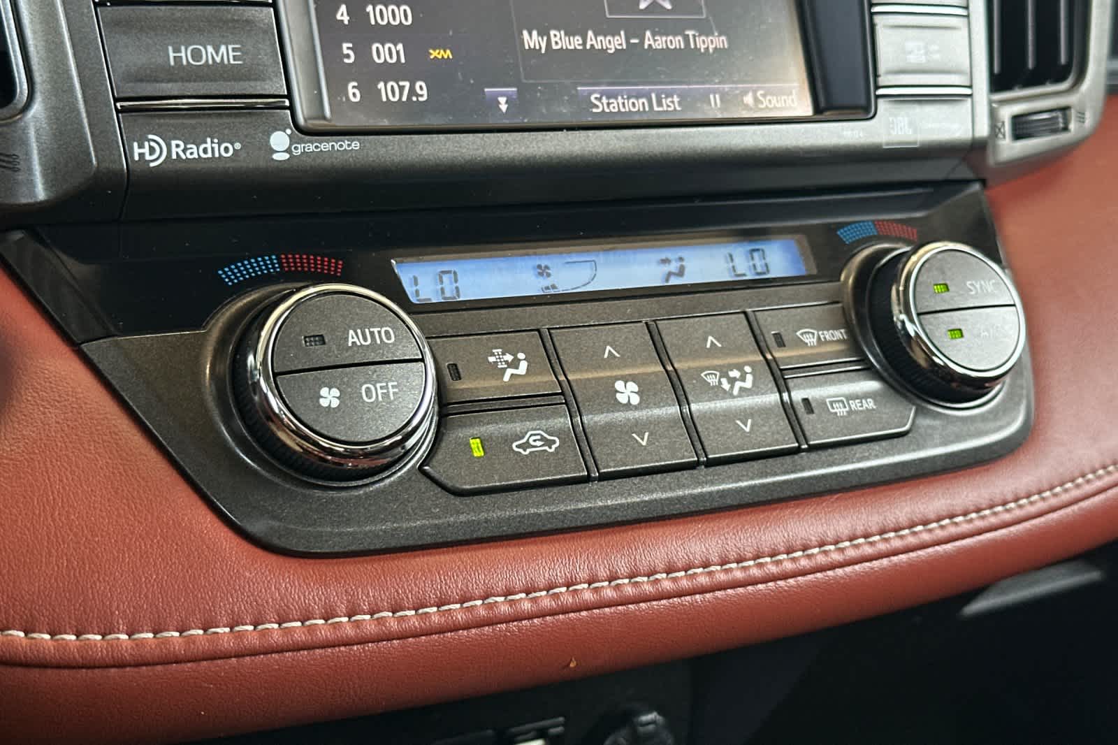 Thumbnail: 2015 Toyota RAV4 - 20