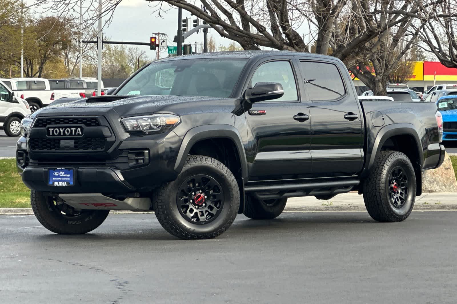Thumbnail: 2019 Toyota Tacoma - 1