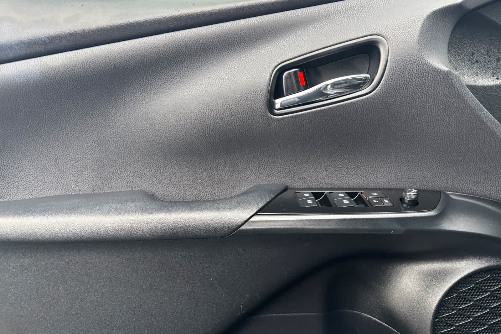 Thumbnail: 2017 Toyota Prius Prime - 12