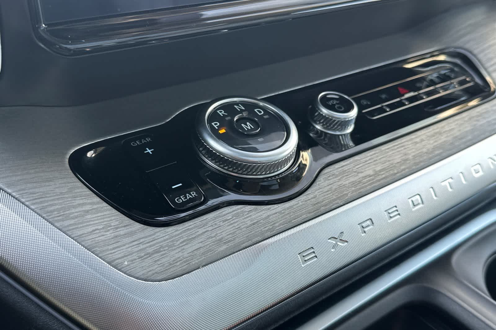 Thumbnail: 2025 Ford Expedition - 23