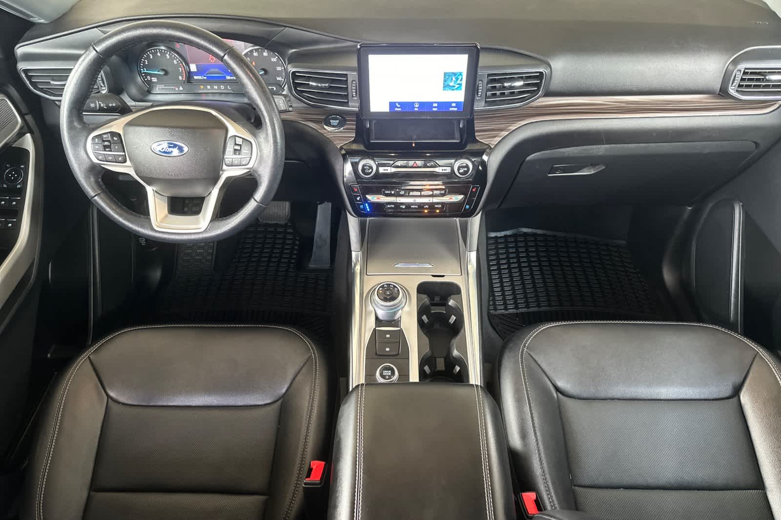 Thumbnail: 2022 Ford Explorer - 3