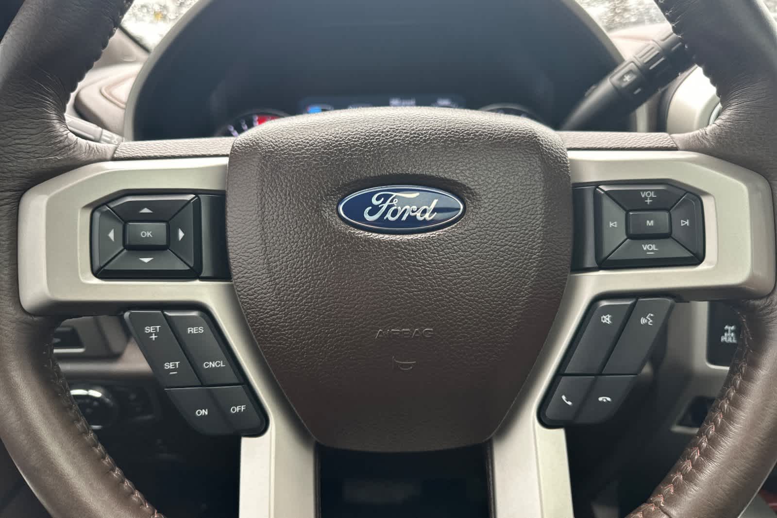 Thumbnail: 2018 Ford F-350 - 23