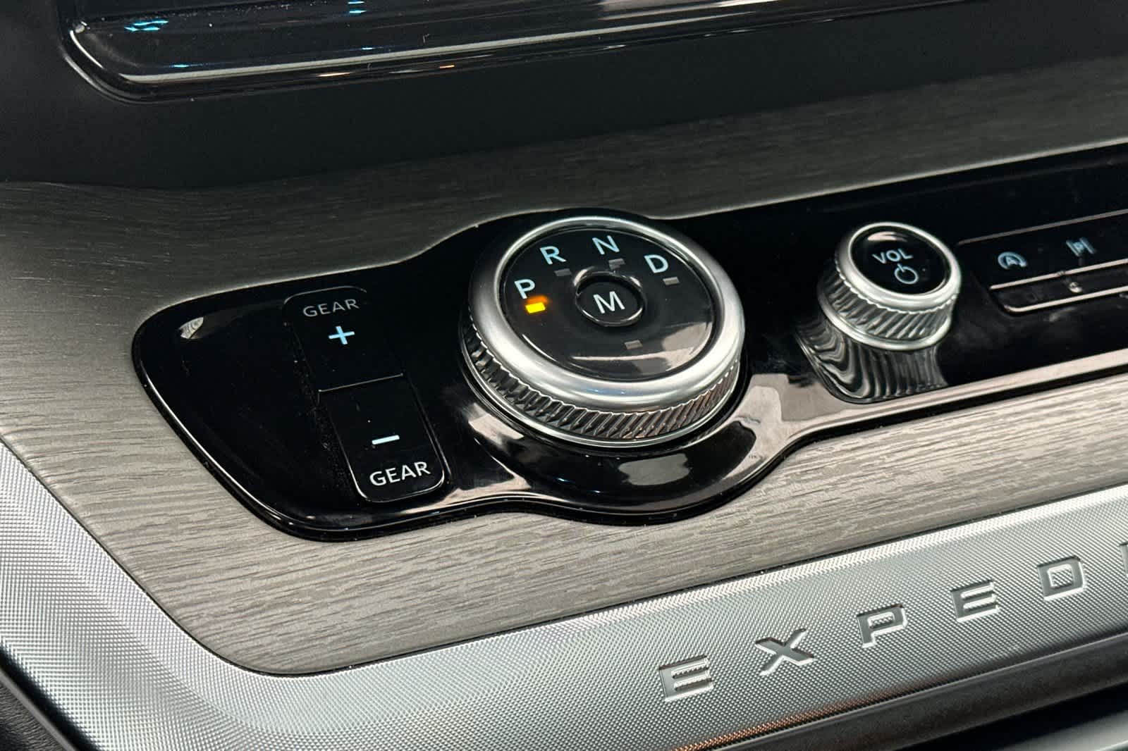 Thumbnail: 2025 Ford Expedition MAX - 23