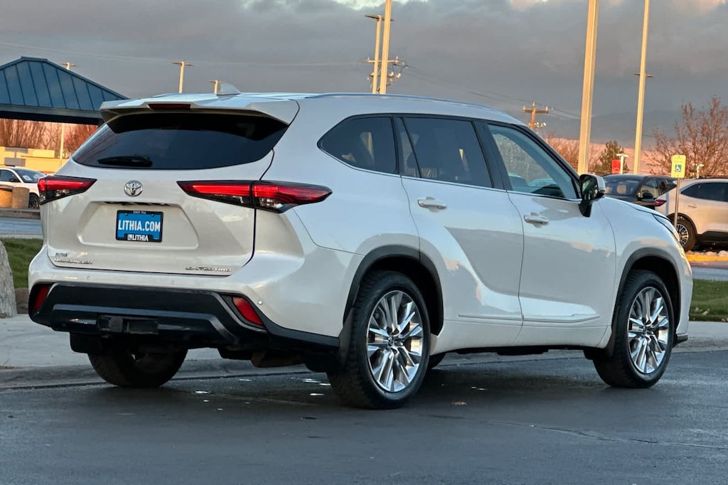 Used 2021 Toyota Highlander Limited SUV