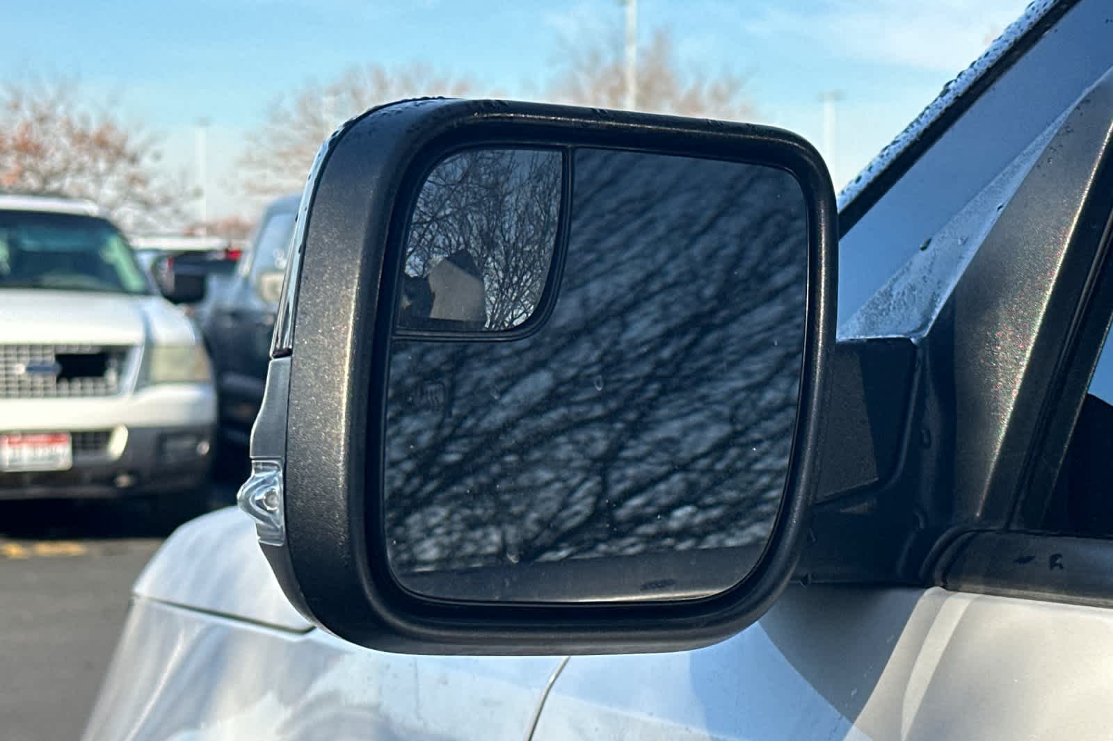 Thumbnail: 2016 Ford Explorer - 10