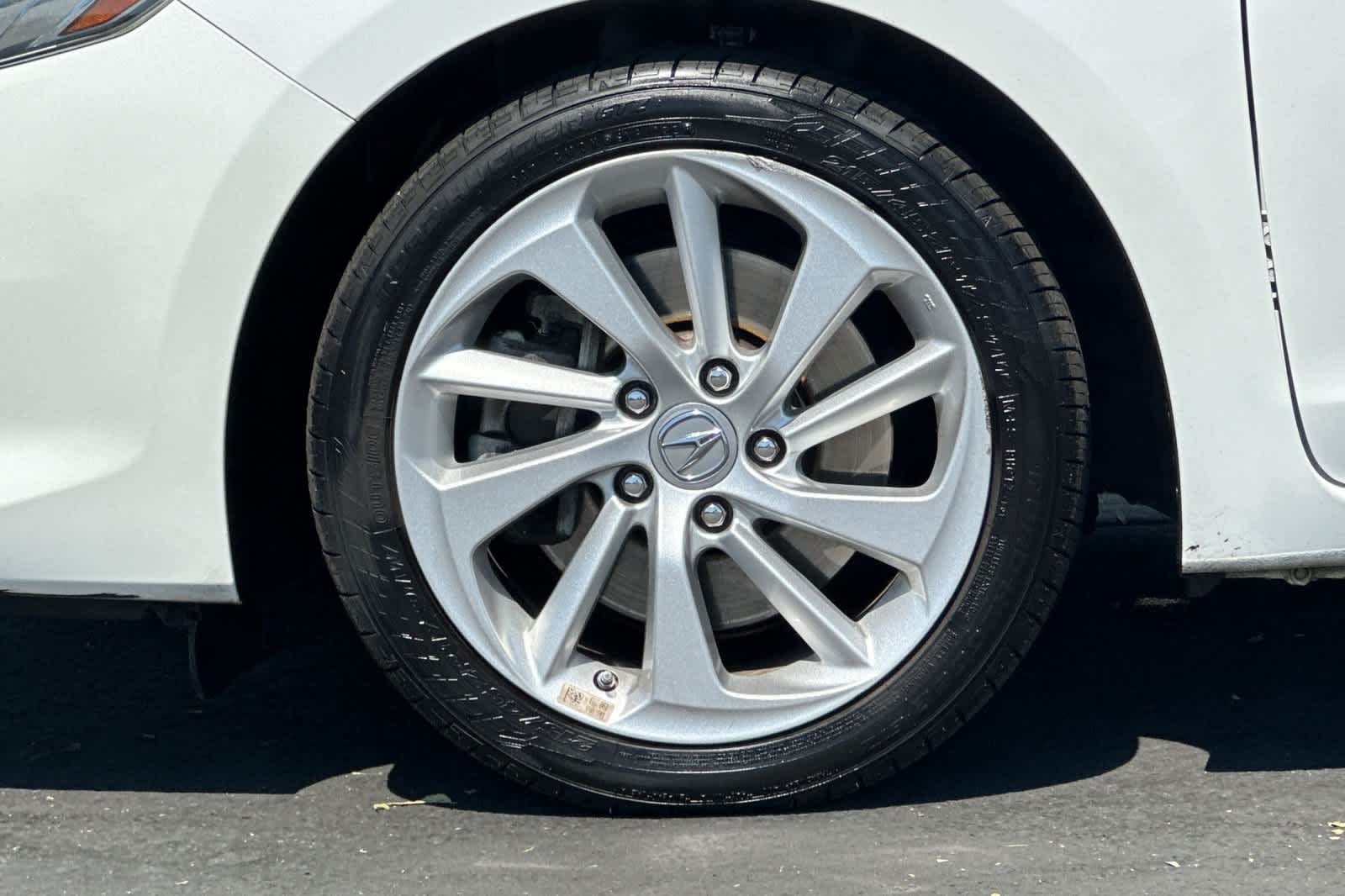 Thumbnail: 2017 Acura ILX - 25