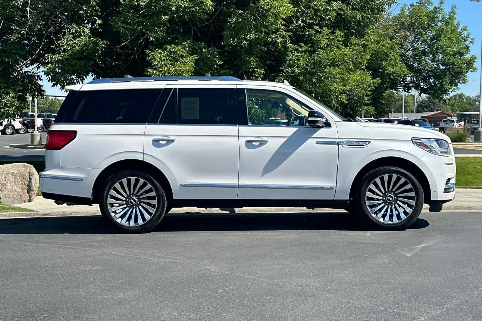 Thumbnail: 2019 Lincoln Navigator - 8