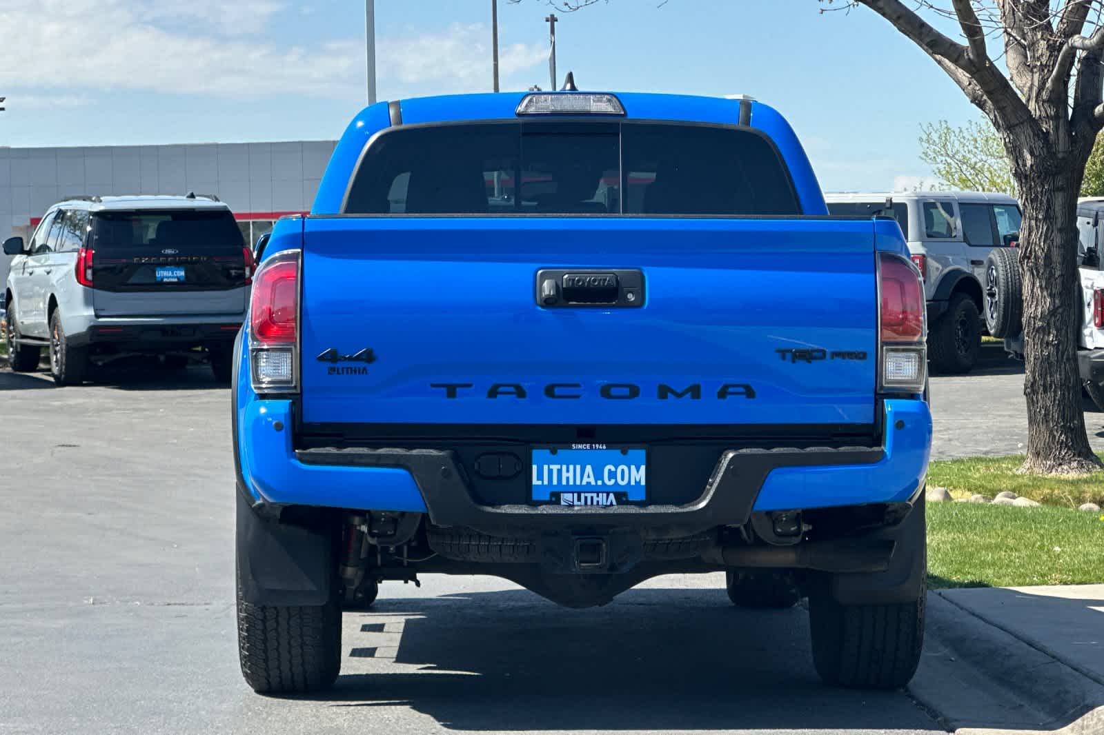 Thumbnail: 2019 Toyota Tacoma - 7