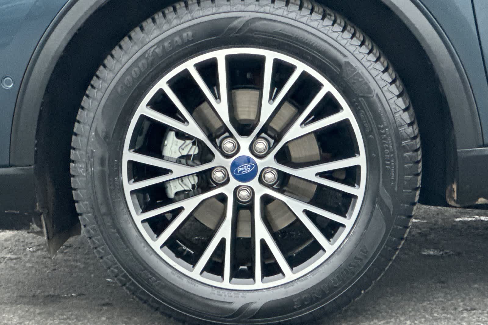 Thumbnail: 2022 Ford Escape - 27