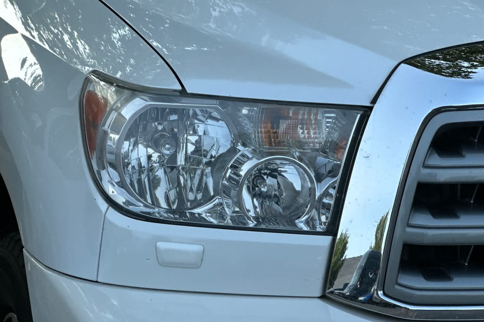 Thumbnail: 2017 Toyota Sequoia - 9