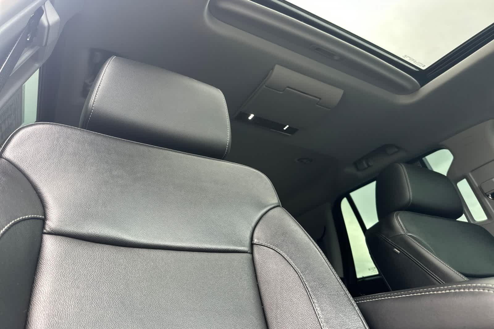 Thumbnail: 2018 Chevrolet Tahoe - 19