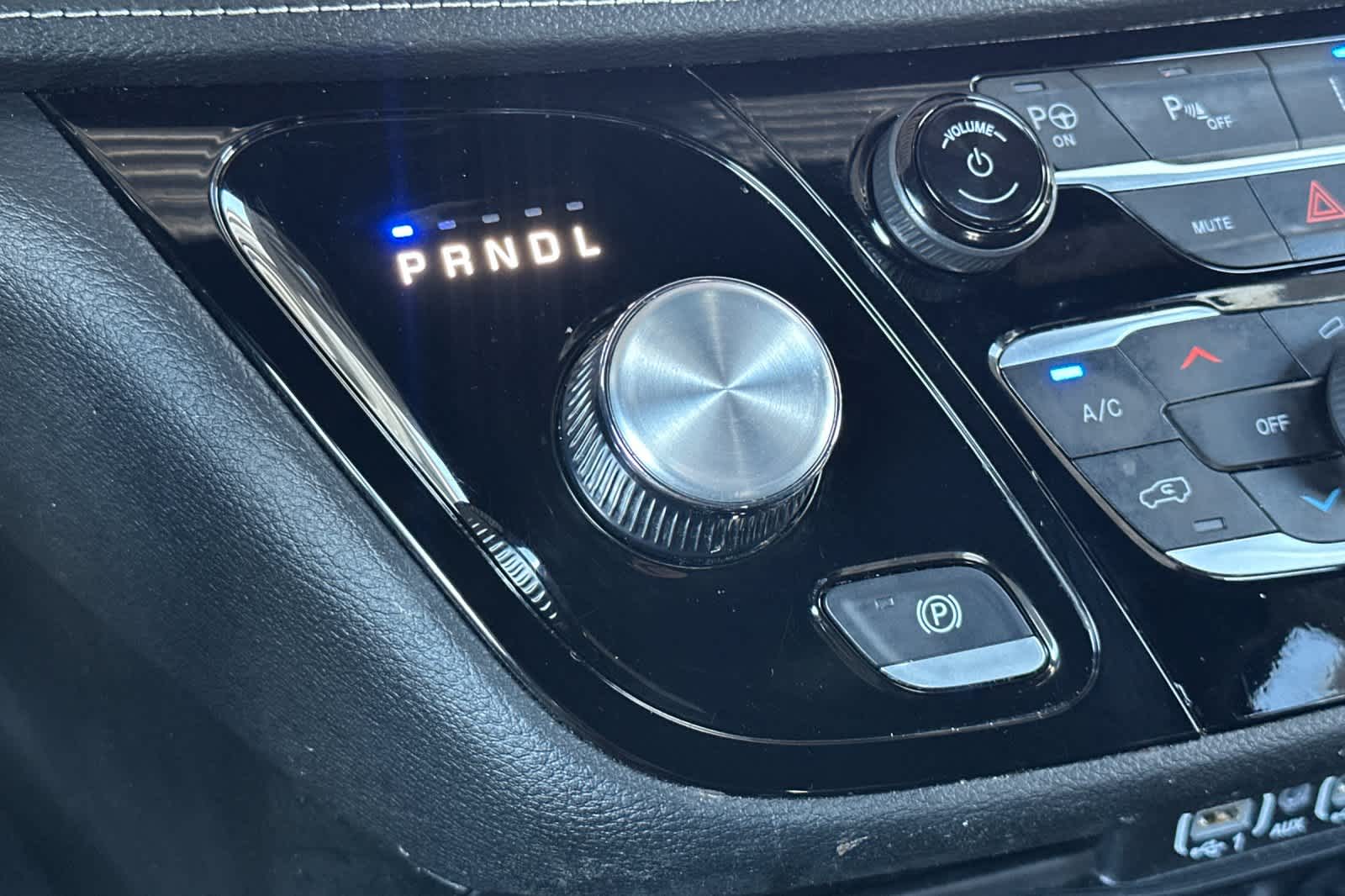 Thumbnail: 2025 Chrysler Pacifica - 24