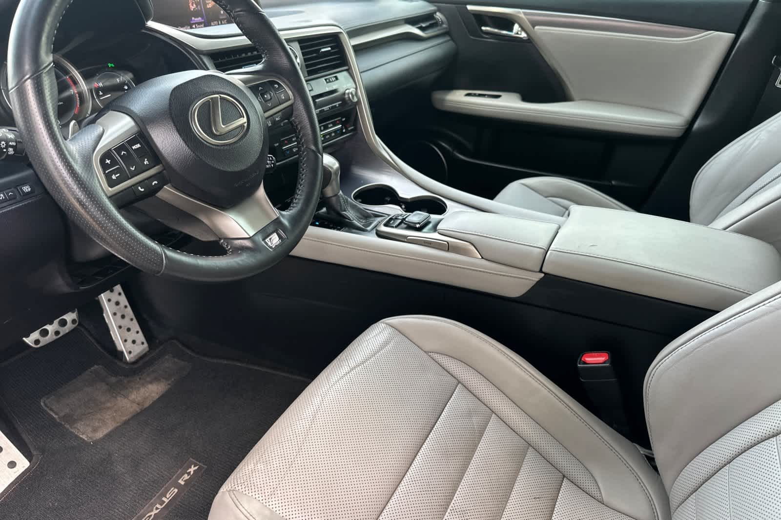 Thumbnail: 2018 Lexus RX - 11