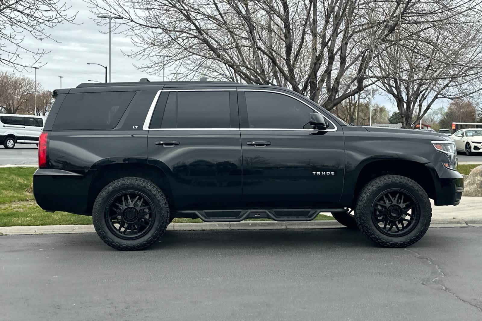 Thumbnail: 2018 Chevrolet Tahoe - 8