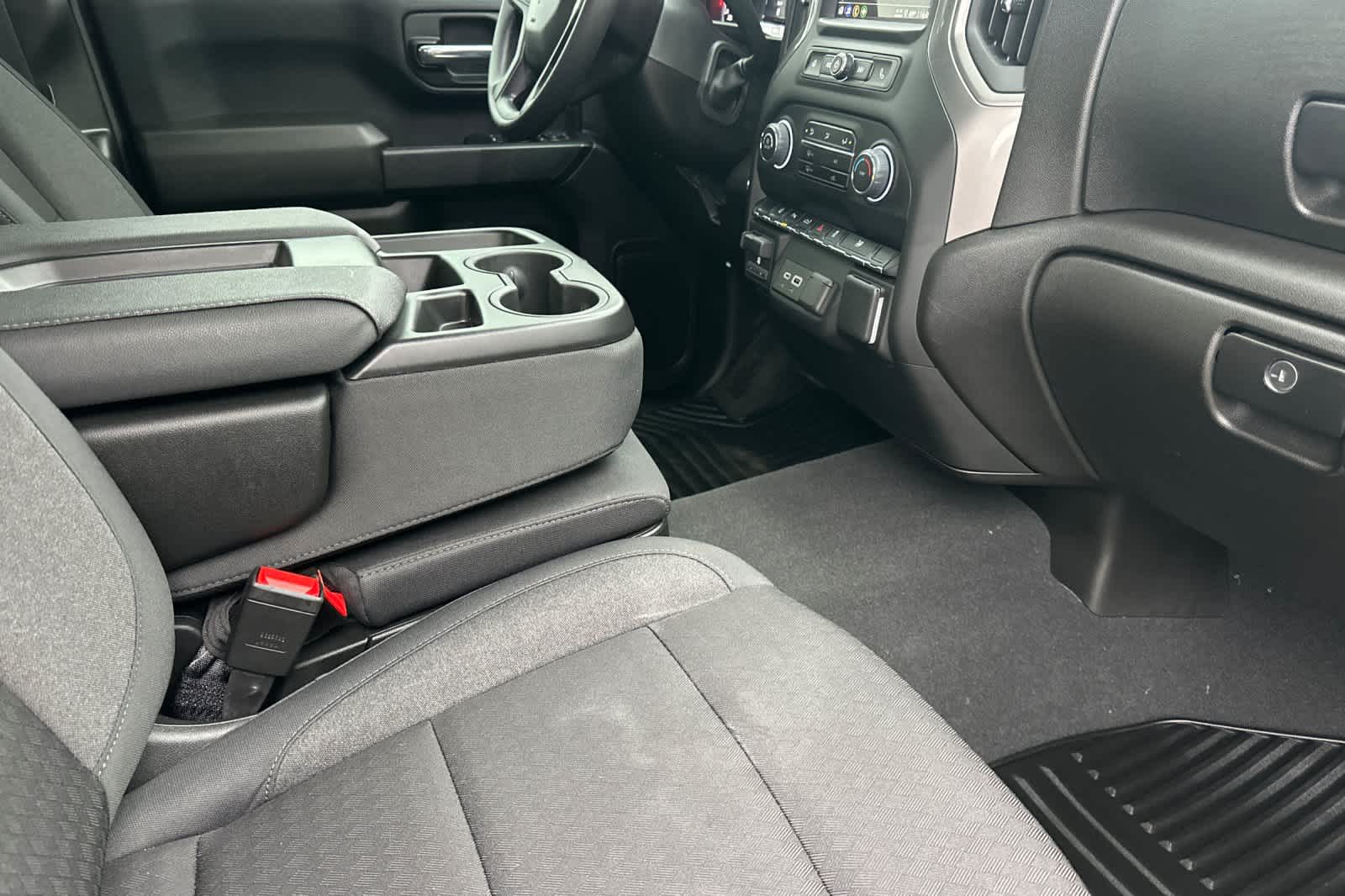 Thumbnail: 2026 Chevrolet Silverado 2500 - 15