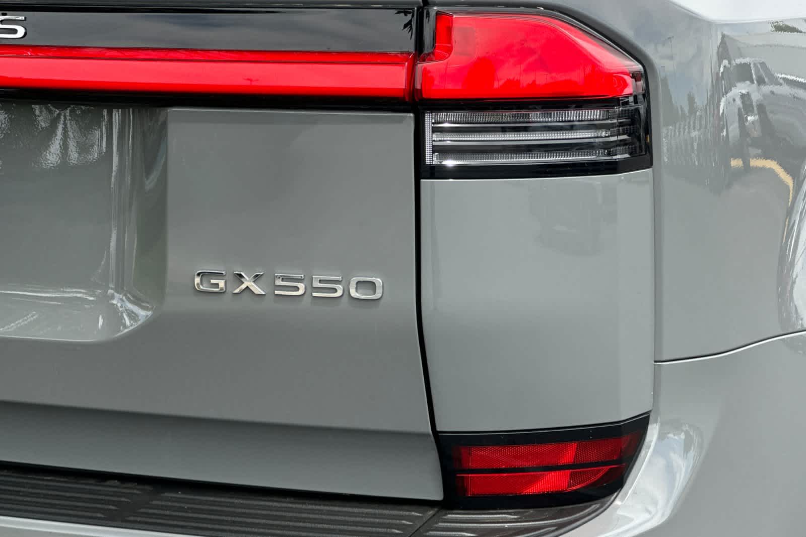 Thumbnail: 2024 Lexus ES - 26