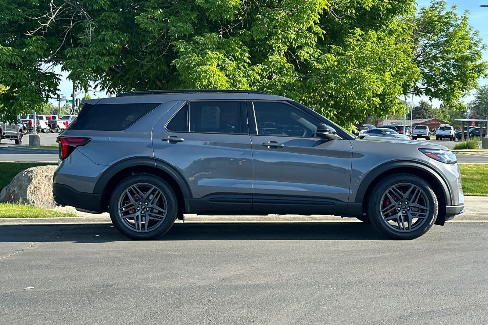 Thumbnail: 2026 Ford Explorer - 8