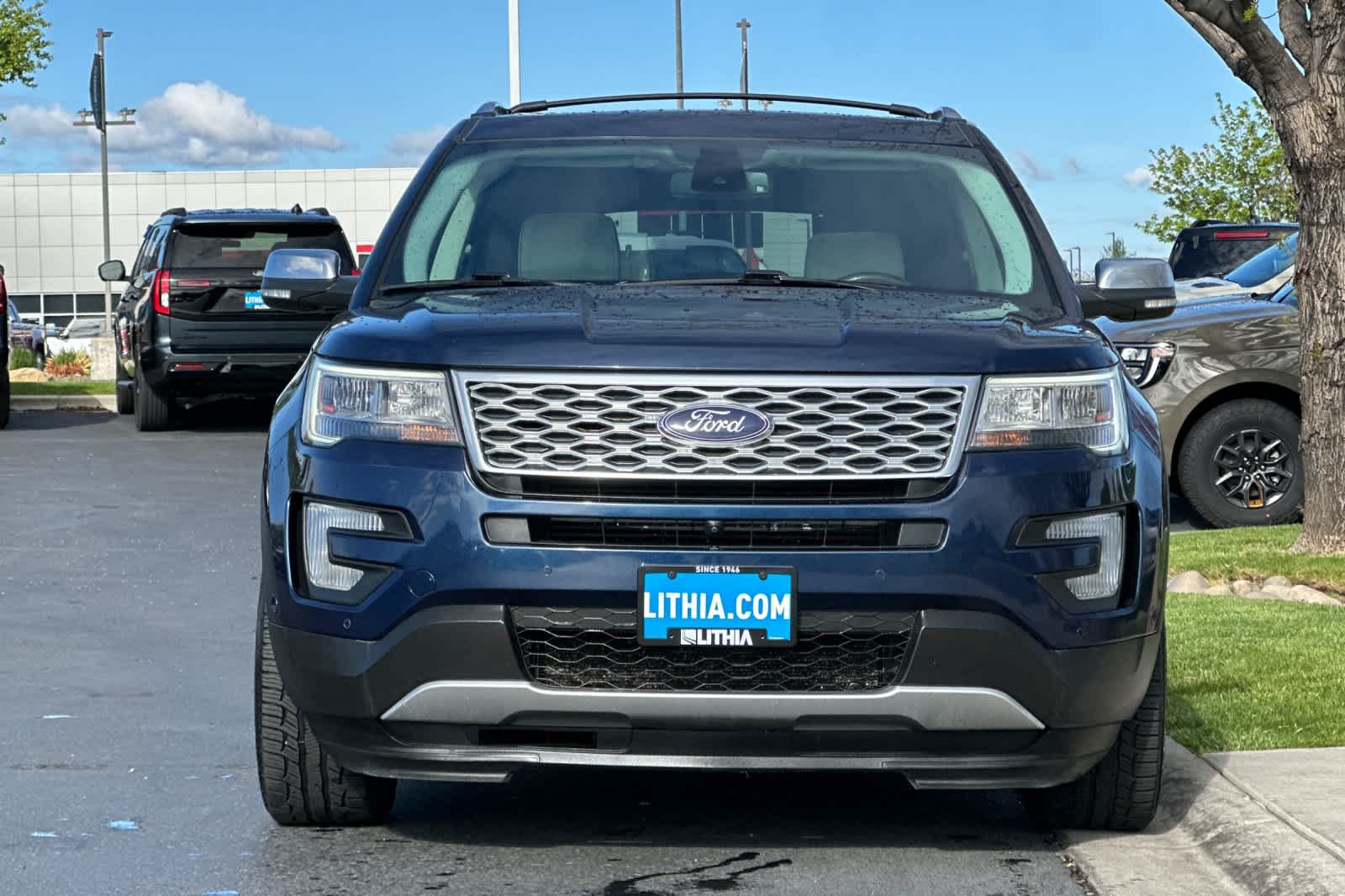Thumbnail: 2017 Ford Explorer - 10