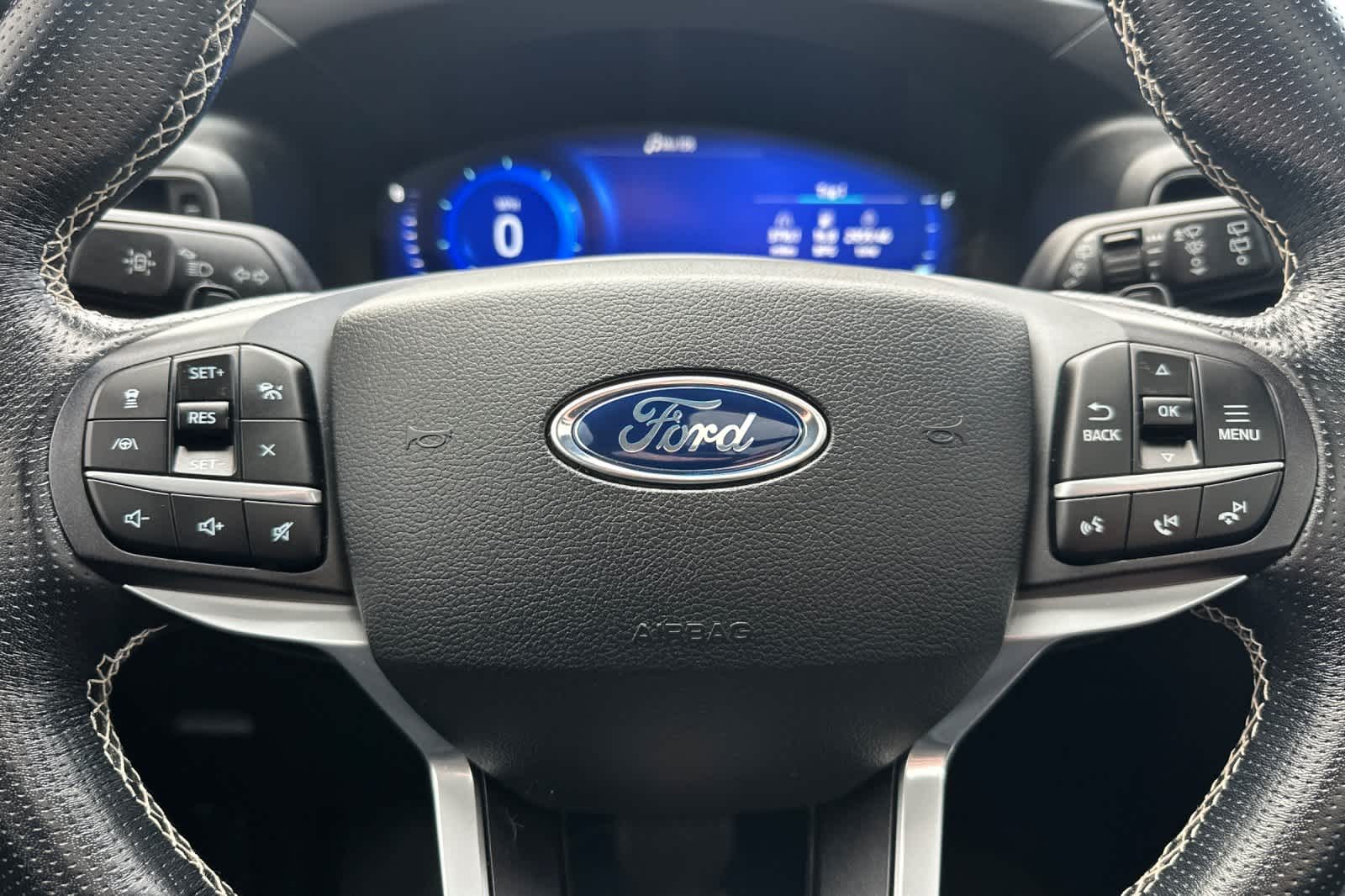 Thumbnail: 2020 Ford Explorer - 25