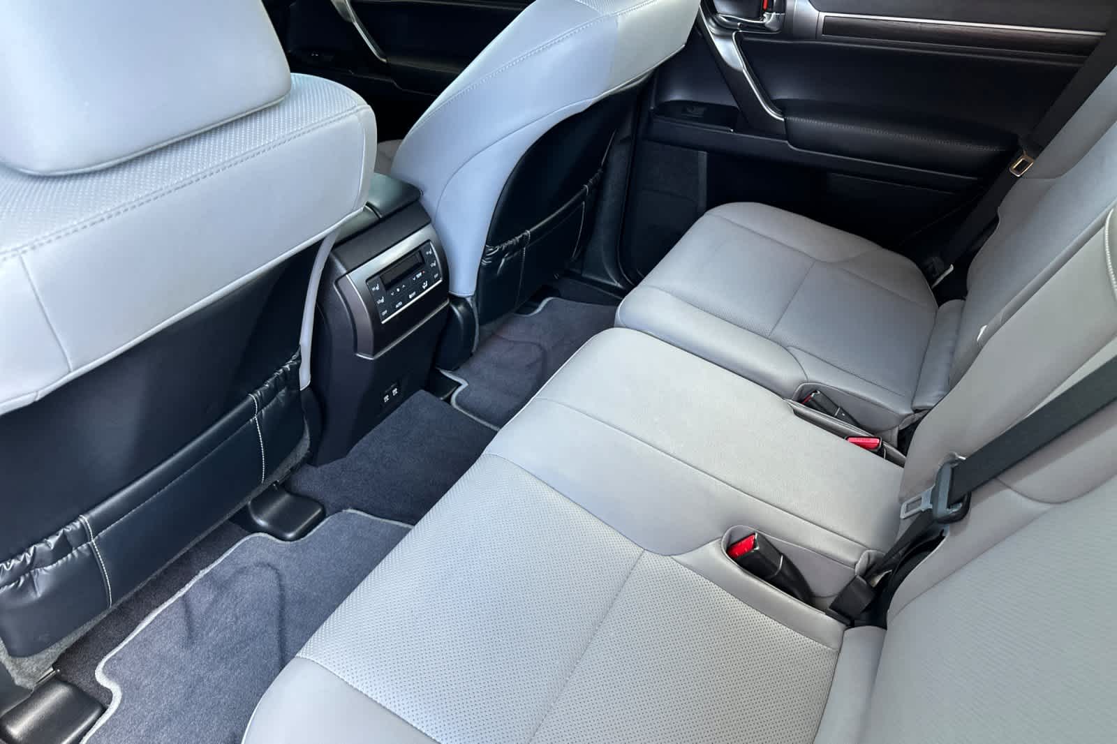 Thumbnail: 2023 Lexus GX - 4