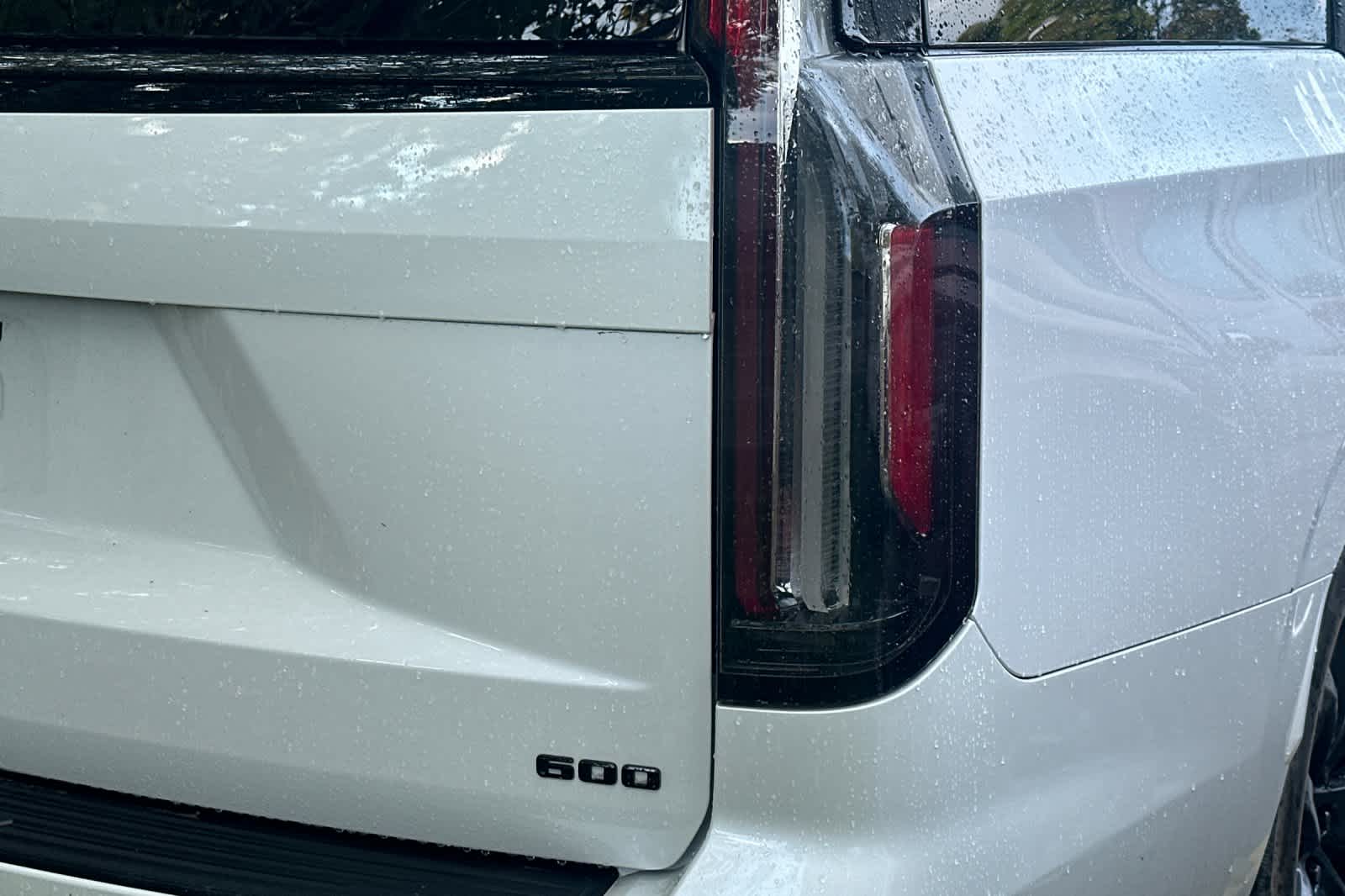 Thumbnail: 2021 Cadillac Escalade - 8