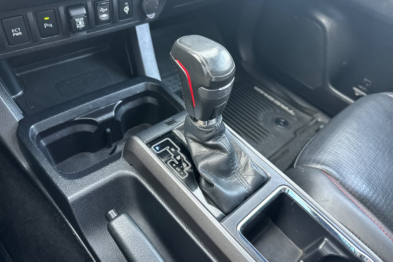 Thumbnail: 2019 Toyota Tacoma - 21