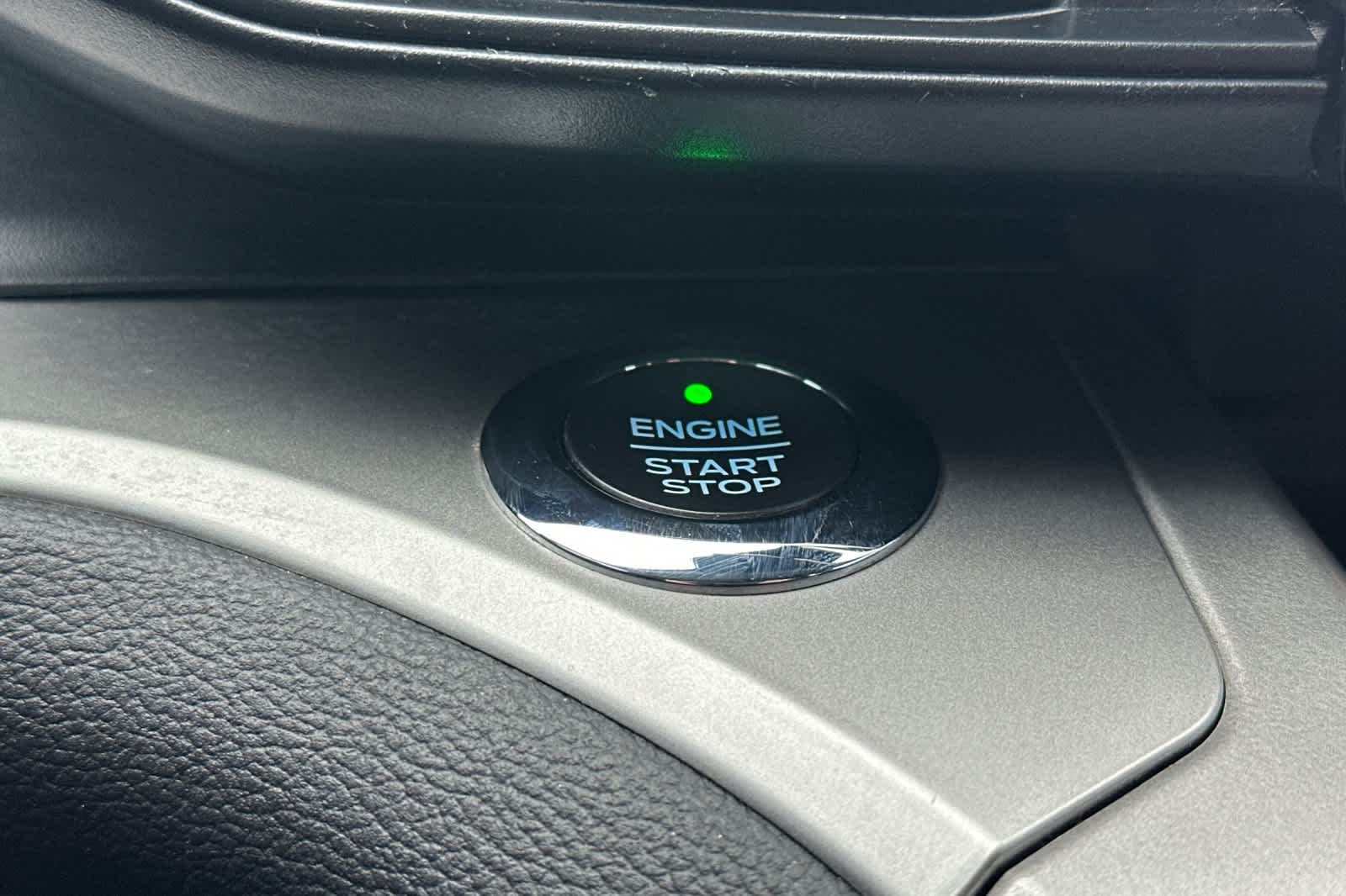 Thumbnail: 2021 Ford Explorer - 23