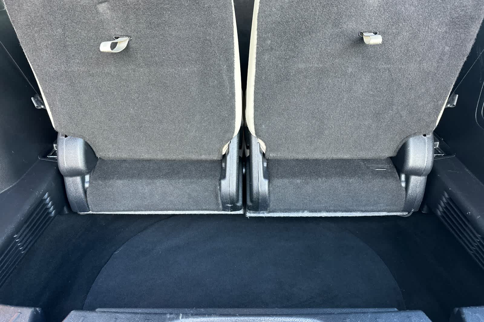 Thumbnail: 2017 Ford Explorer - 17