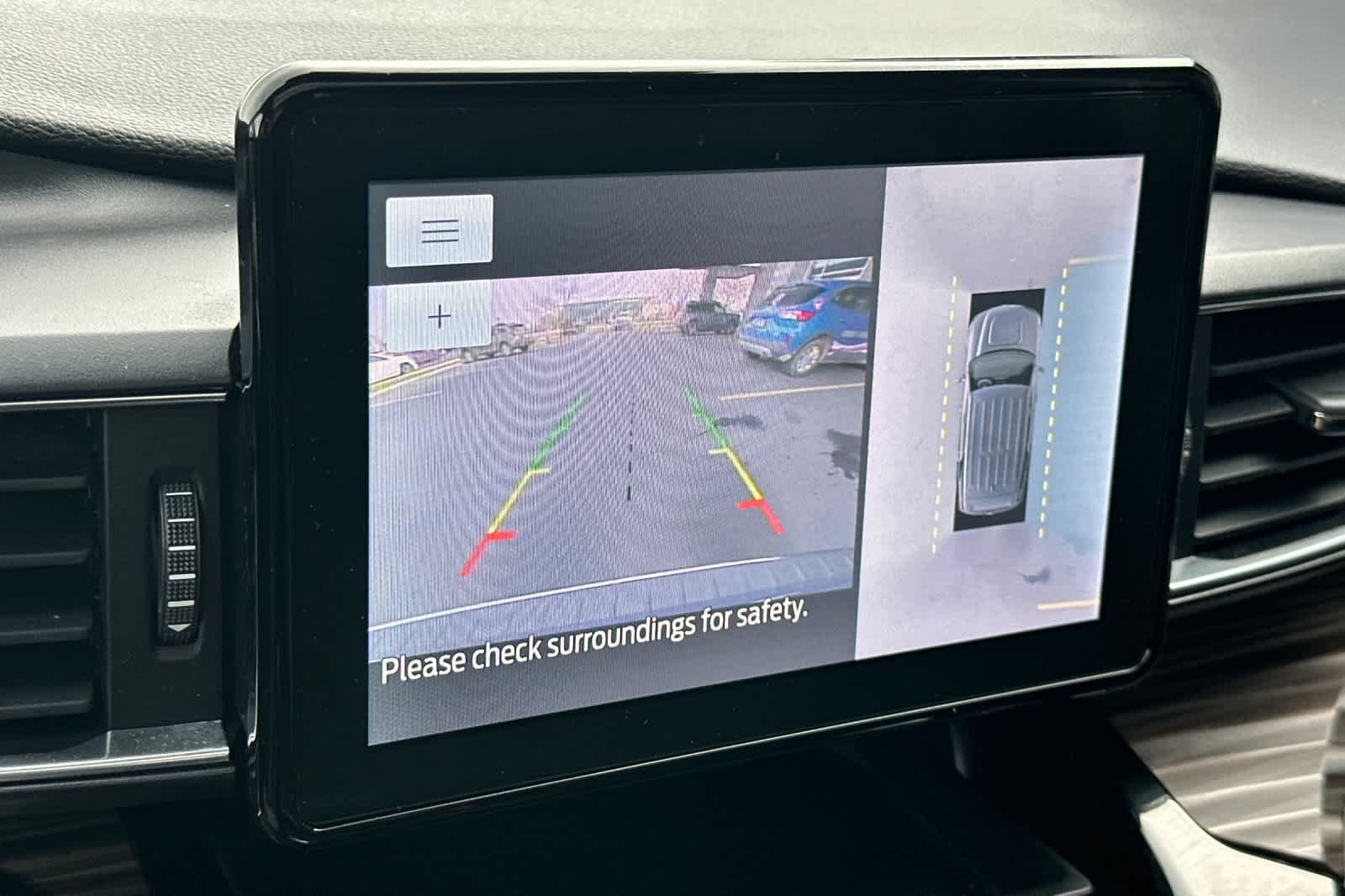 Thumbnail: 2022 Ford Explorer - 21