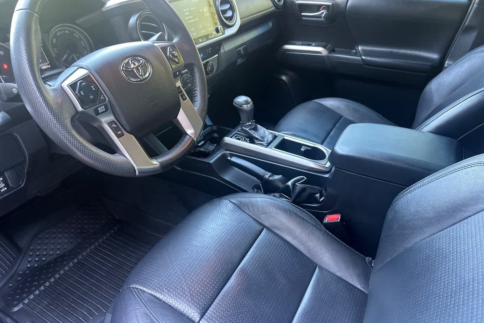 Thumbnail: 2022 Toyota Tacoma - 11