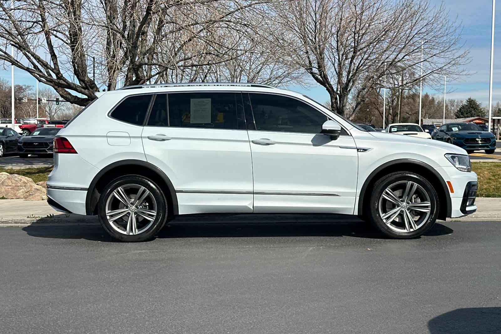 Thumbnail: 2018 Volkswagen Tiguan - 8