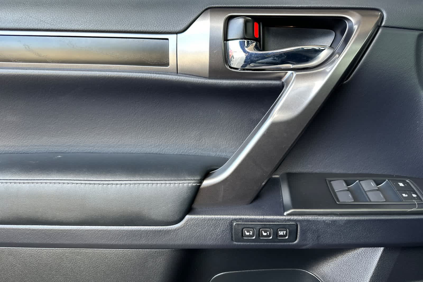 Thumbnail: 2023 Lexus GX - 12