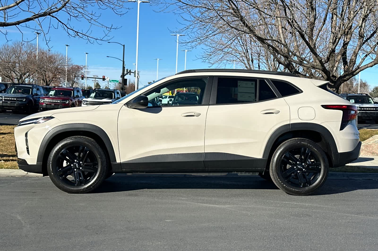 Thumbnail: 2026 Chevrolet Trax - 5