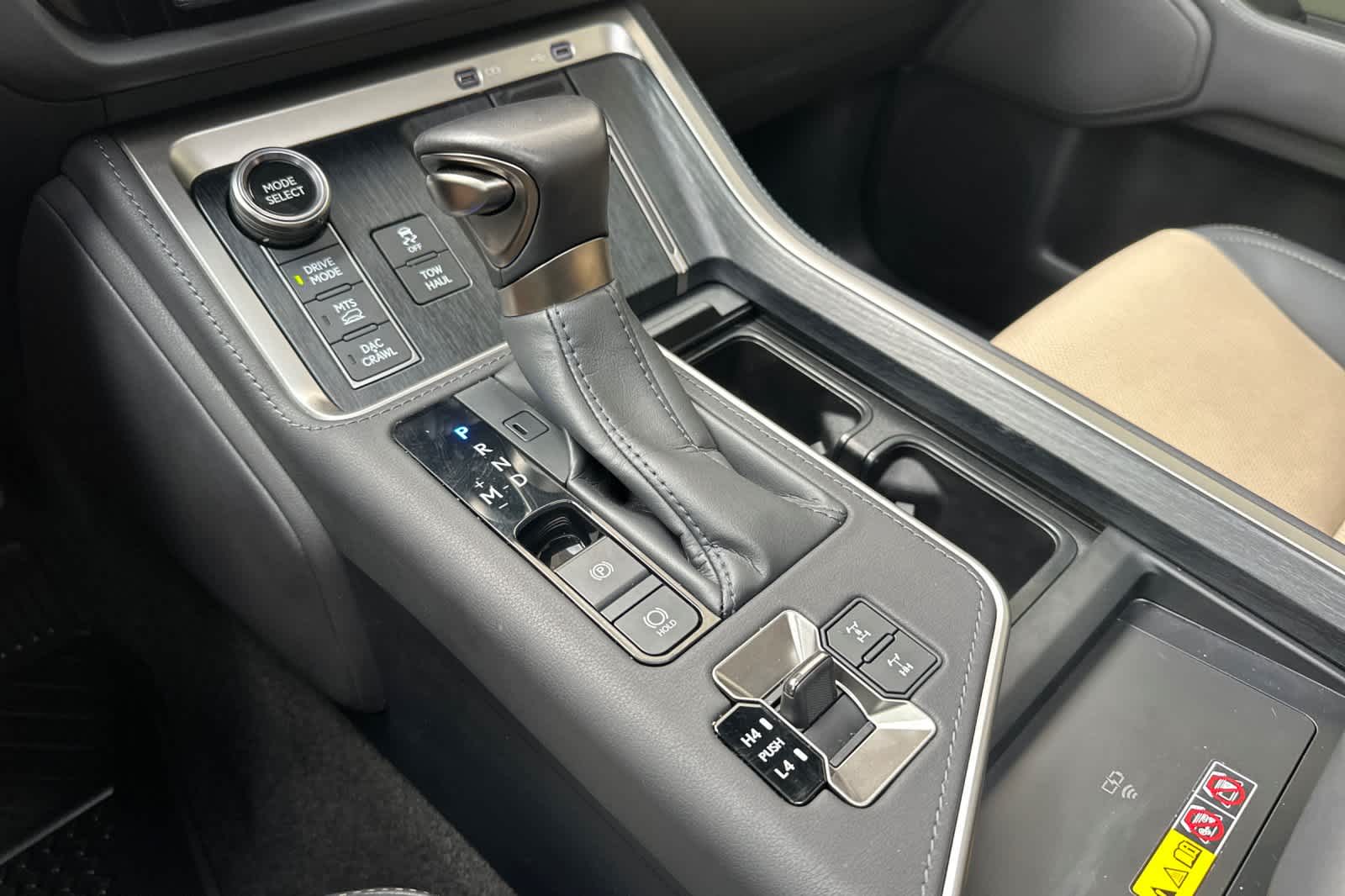 Thumbnail: 2024 Lexus ES - 20